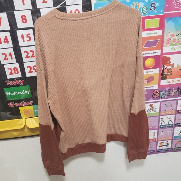 Drop Shoulder Colorblock Pullover - Picture 6 of 6